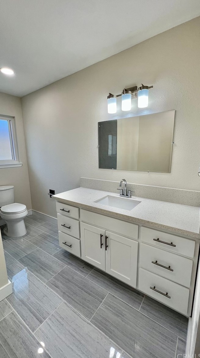 6729 Saladin Ave, Twntynine Plm CA  92277-3679 exterior