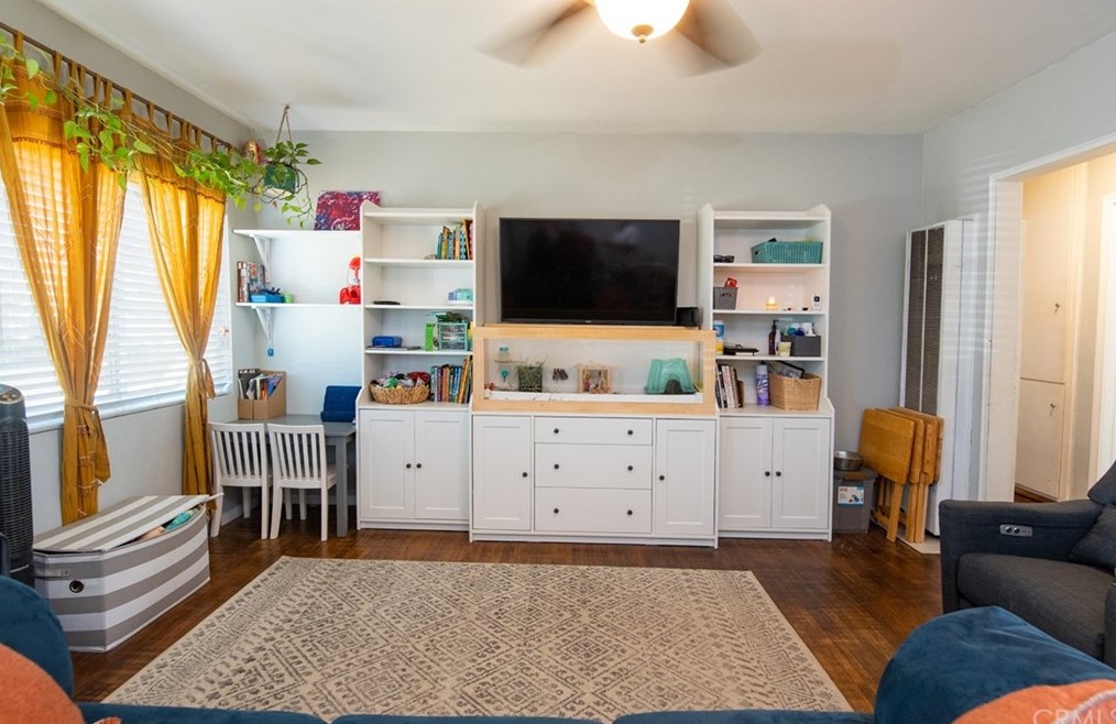 11902 Highdale St, Norwalk, CA 90650-6528