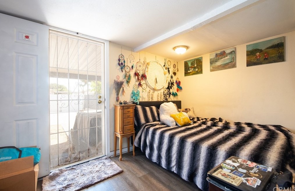 11204 Towne Ave, Los Angeles CA  90011-3435 exterior