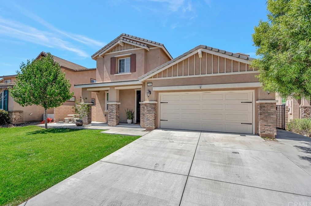 17944 Lacebark Ct, San Bernardino, CA 92407