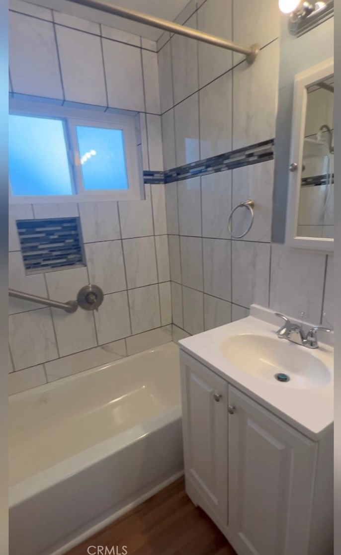 827 101st St, Los Angeles CA  90044-4507 exterior