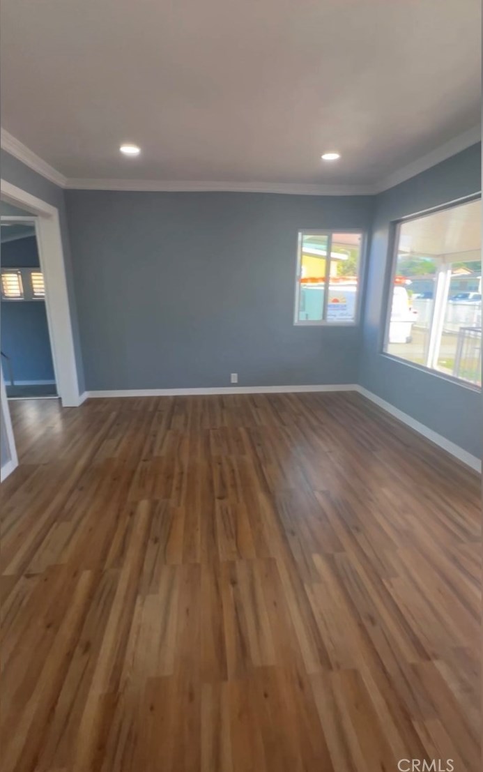 827 101st St, Los Angeles CA  90044-4507 exterior