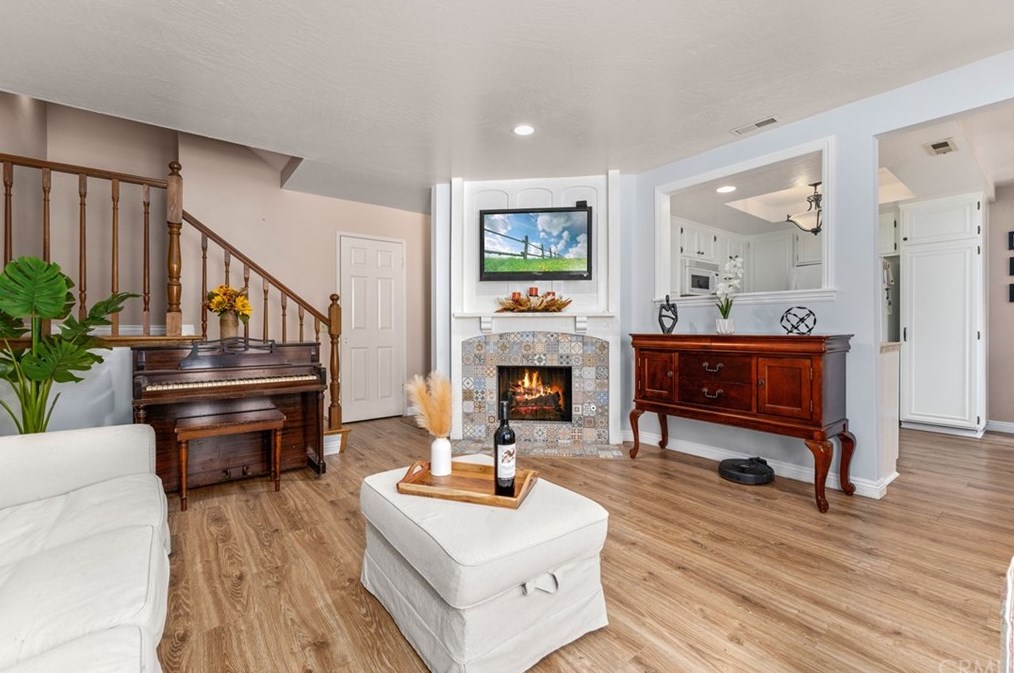 15110 Henley Dr, Westminster, CA 92683-6456