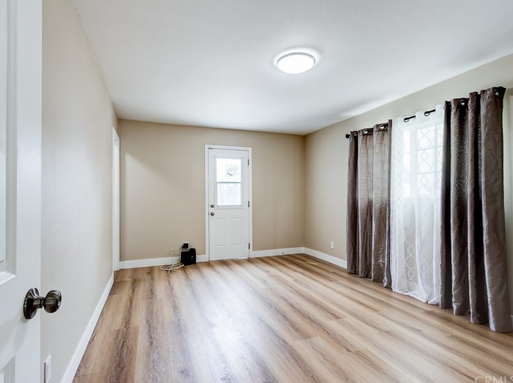 427 83rd St, Los Angeles CA  90003-3101 exterior