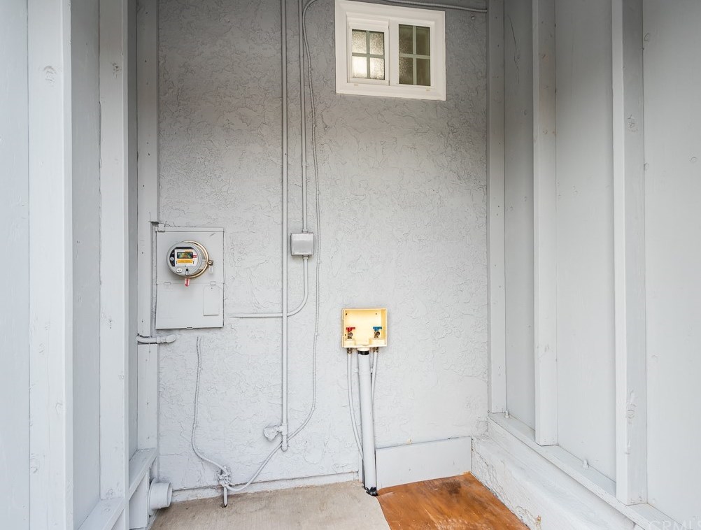 427 83rd St, Los Angeles CA  90003-3101 exterior