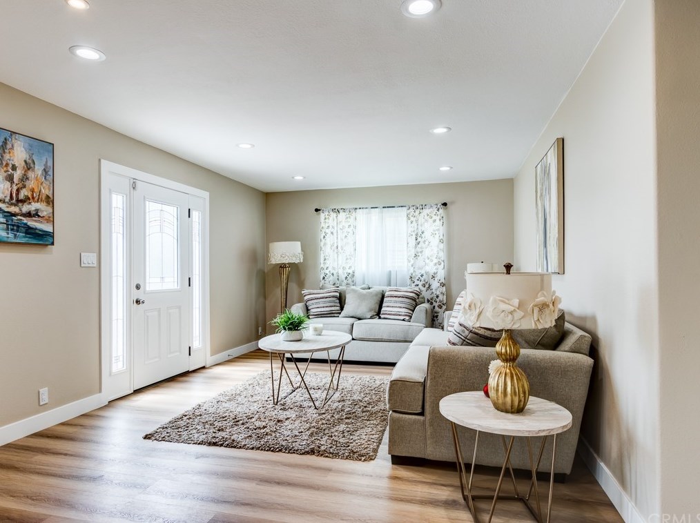 427 83rd St, Los Angeles CA  90003-3101 exterior