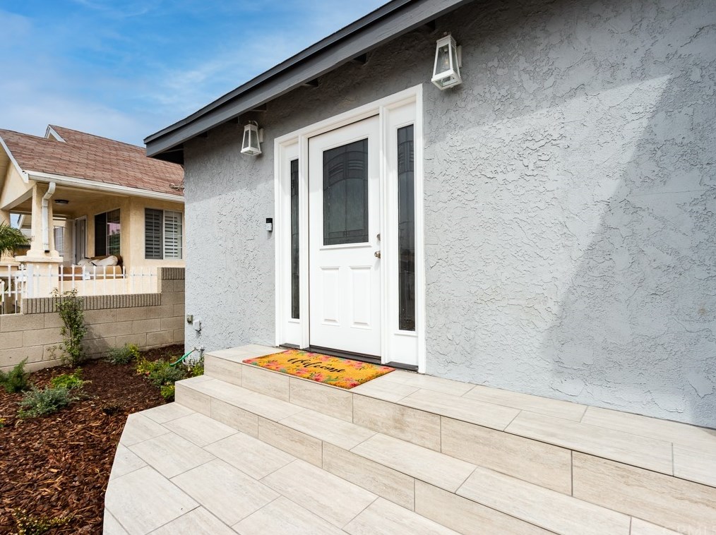 427 83rd St, Los Angeles CA  90003-3101 exterior