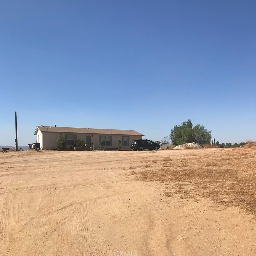 25575 Leon Rd, Homeland, CA 92548-9273