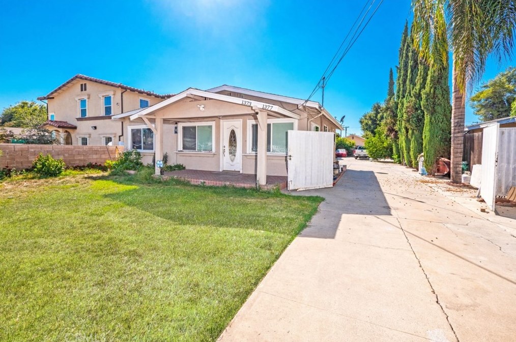 1373 San Antonio Ave, Pomona, CA 91766-3754