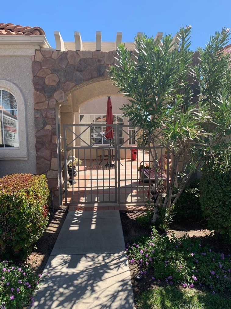 40416 Via Estrada, Murrieta, CA 92562-3529