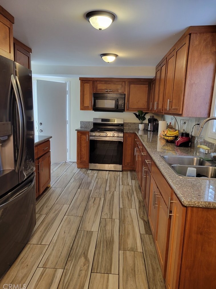1739 56th St, Los Angeles CA  90062-2730 exterior
