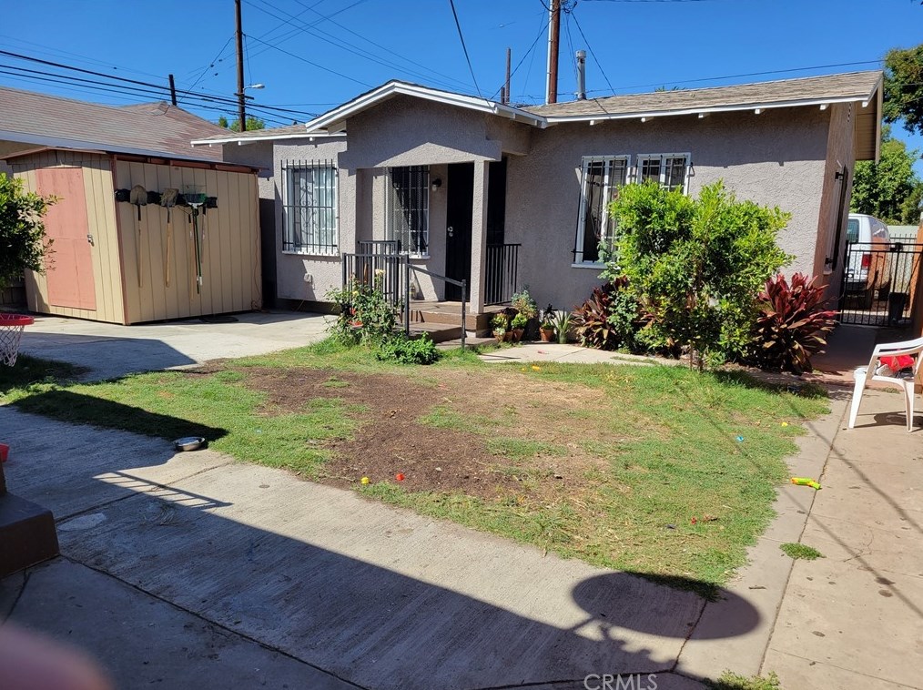 1739 56th St, Los Angeles CA  90062-2730 exterior
