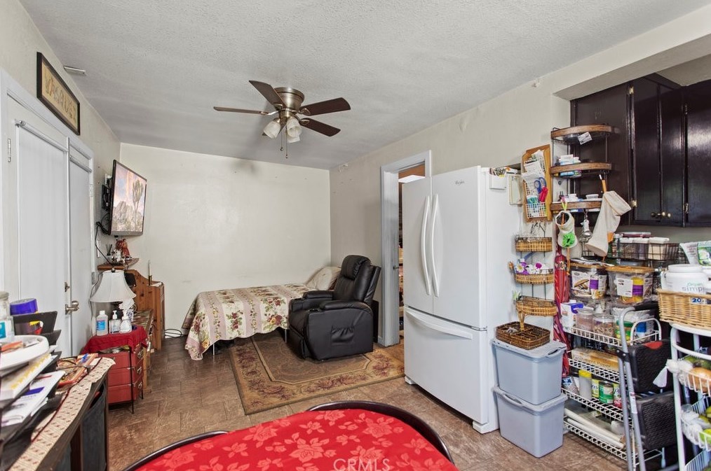 211 126th St, Los Angeles CA  90044-3818 exterior
