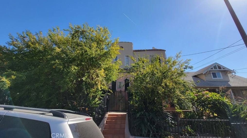212 Park View St, Los Angeles CA  90057-2012 exterior