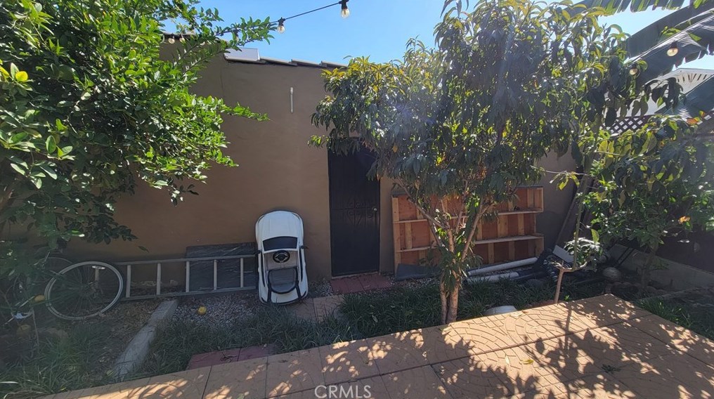 212 Park View St, Los Angeles CA  90057-2012 exterior