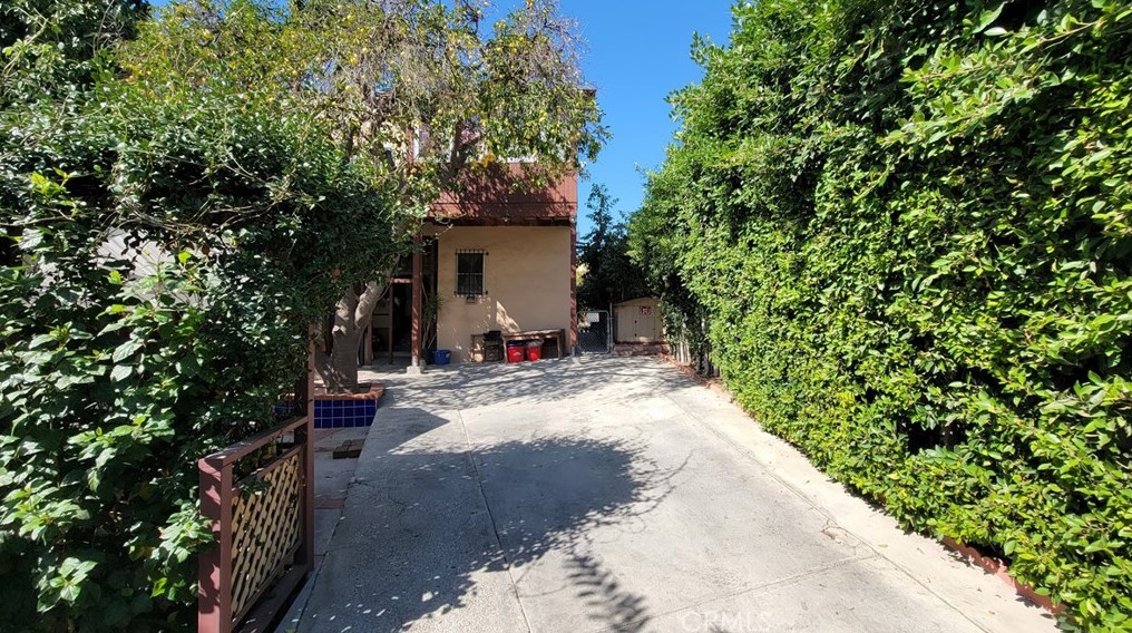 212 Park View St, Los Angeles CA  90057-2012 exterior