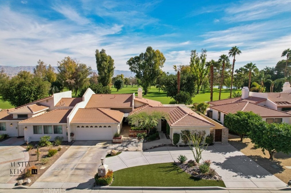 39026 Sweetwater Dr, Palm Desert, CA 92211-7068