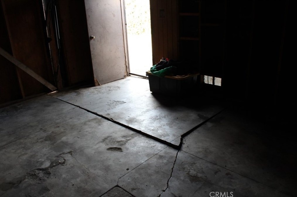 6326 8th Ave, Los Angeles CA  90043-4158 exterior