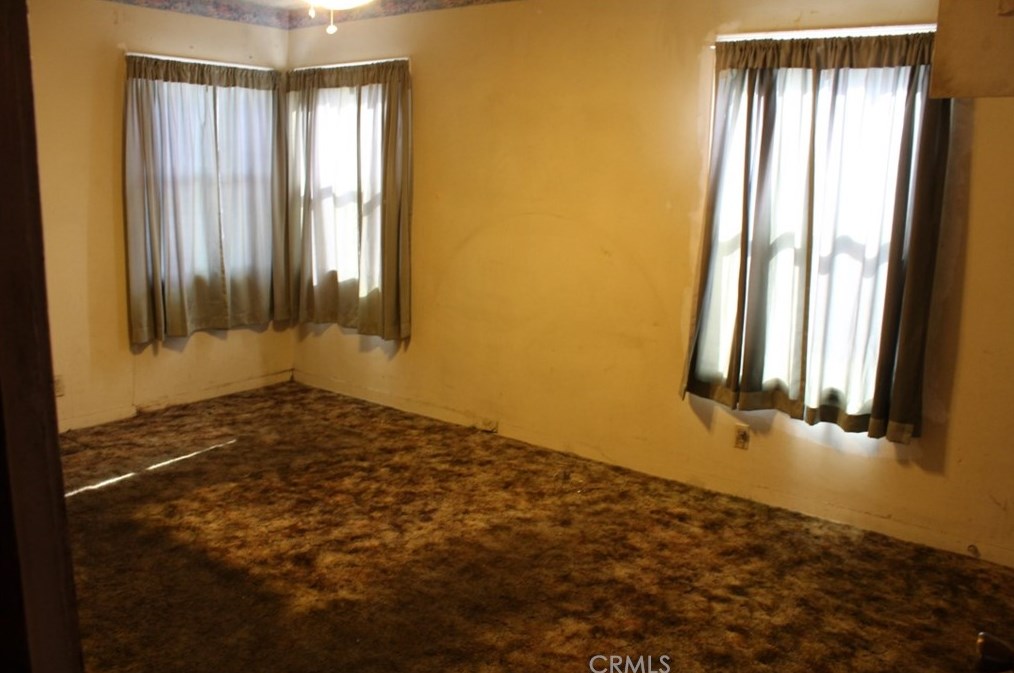 6326 8th Ave, Los Angeles CA  90043-4158 exterior