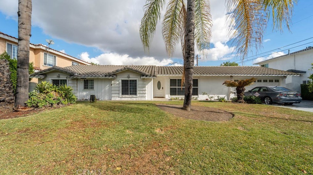 9145 Raviller Dr, Downey, CA 90240