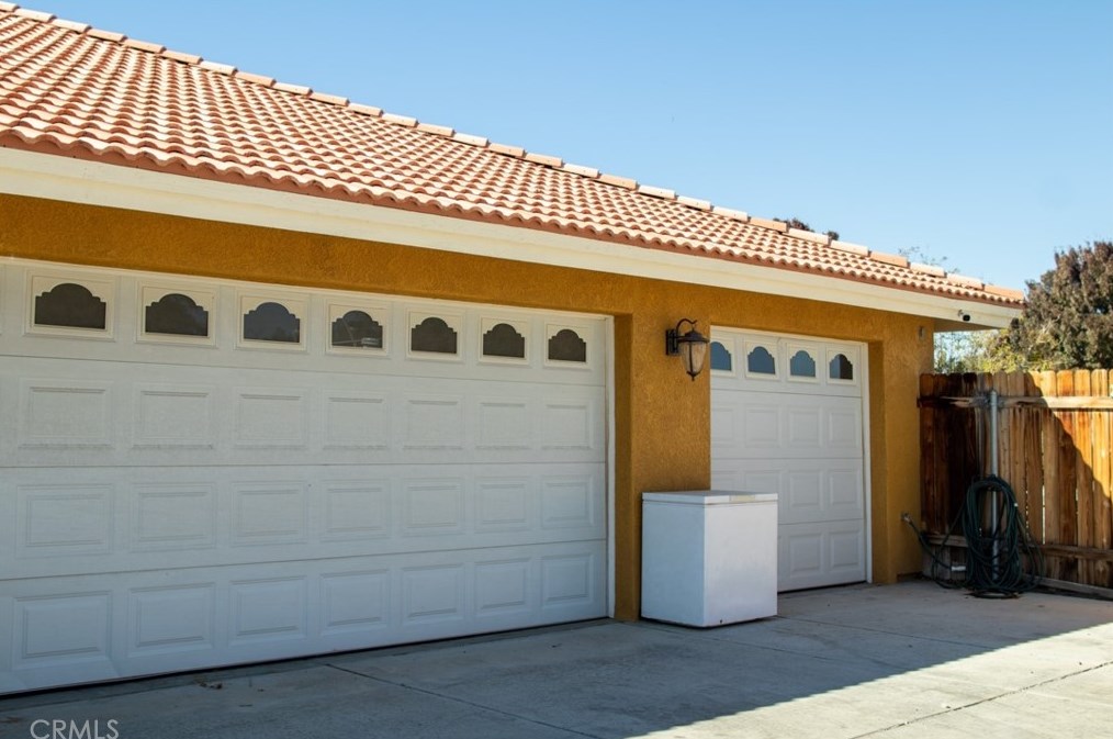 14955 Riverside Ct, Apple Valley CA  92307-4853 exterior
