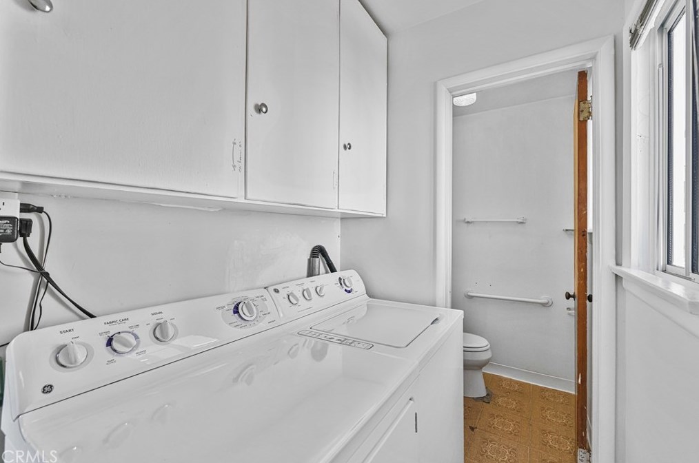 12304 Alberta Dr, Los Angeles CA  90230-5908 exterior