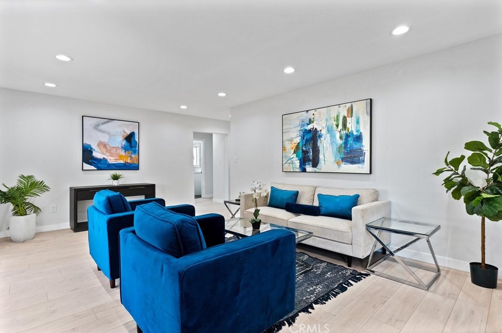 7949 La Corona Way, Buena Park, CA 90620