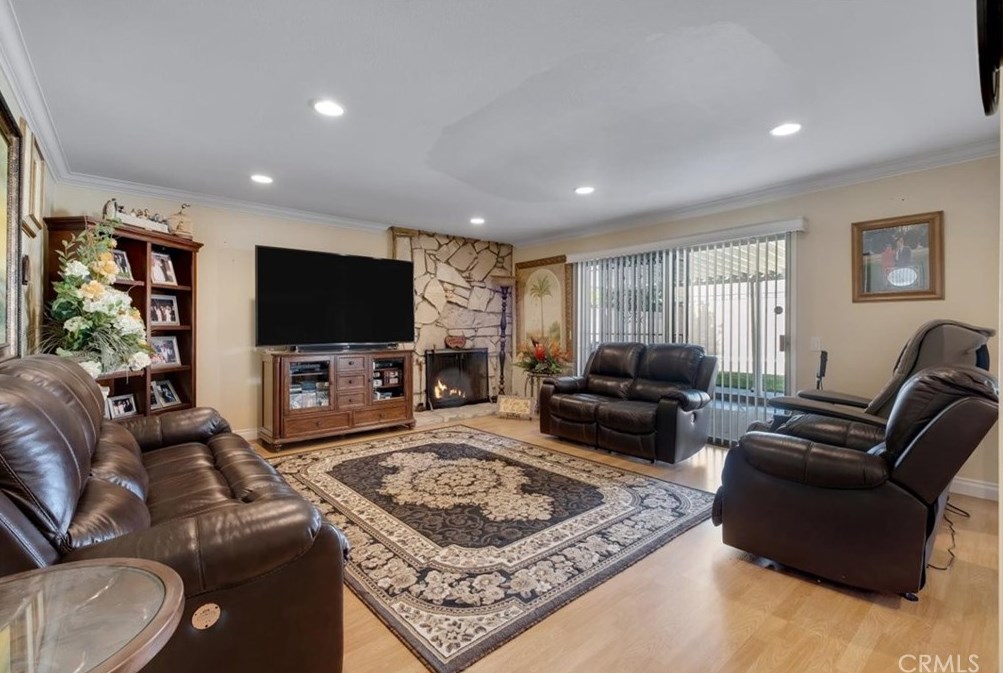9213 Talbert Ave, Santa Ana, CA 92708-4440