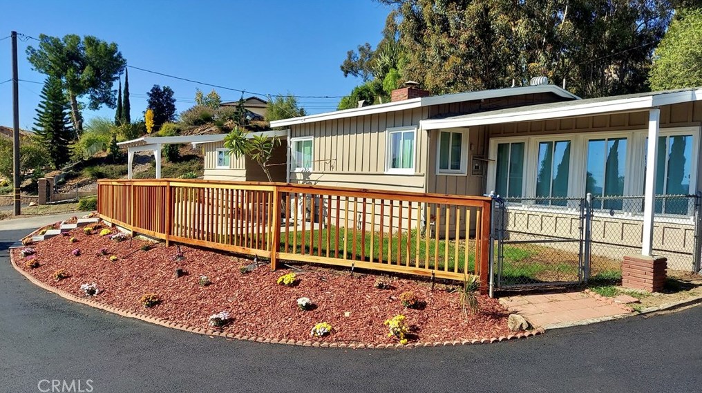 1250 S Stephora Ave, Glendora, CA 91740