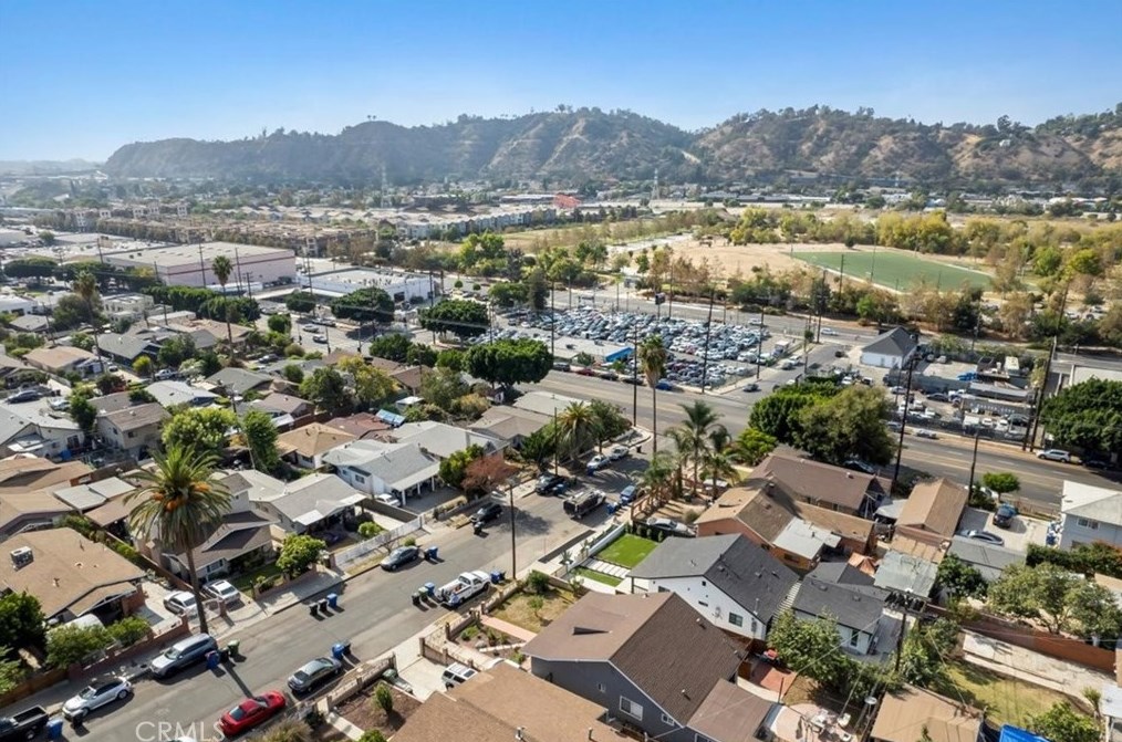 2819 Frederick St, Los Angeles CA  90065-1913 exterior