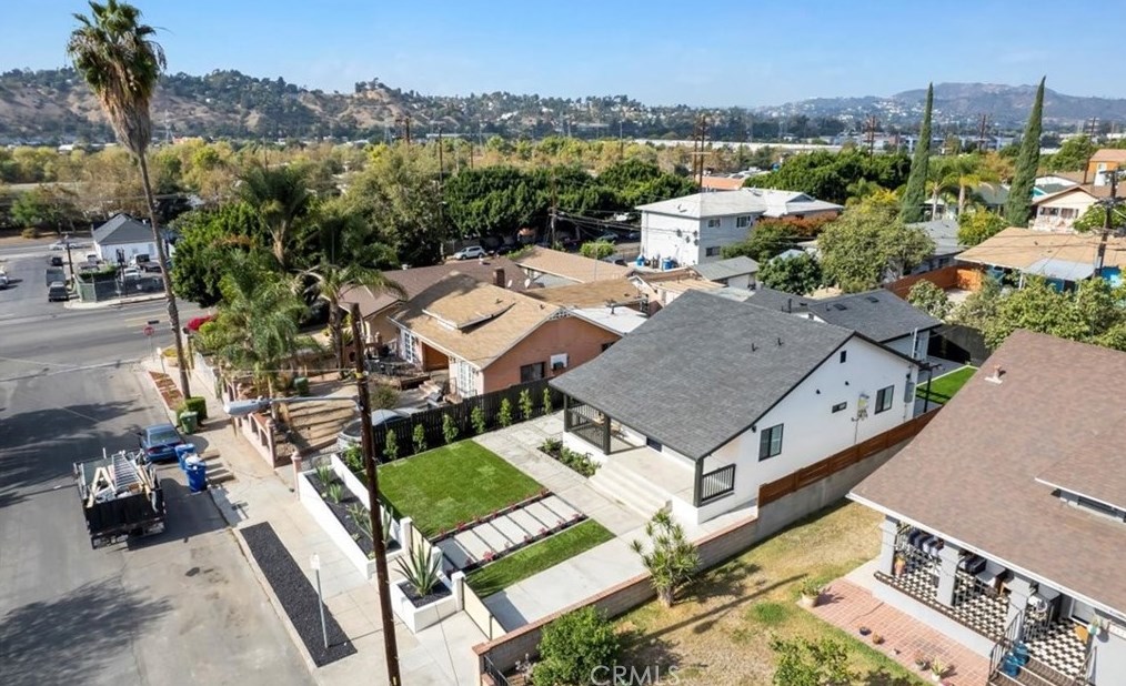 2819 Frederick St, Los Angeles CA  90065-1913 exterior