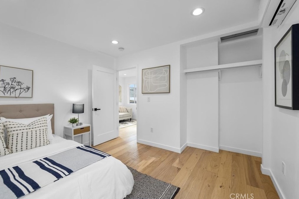 2819 Frederick St, Los Angeles CA  90065-1913 exterior