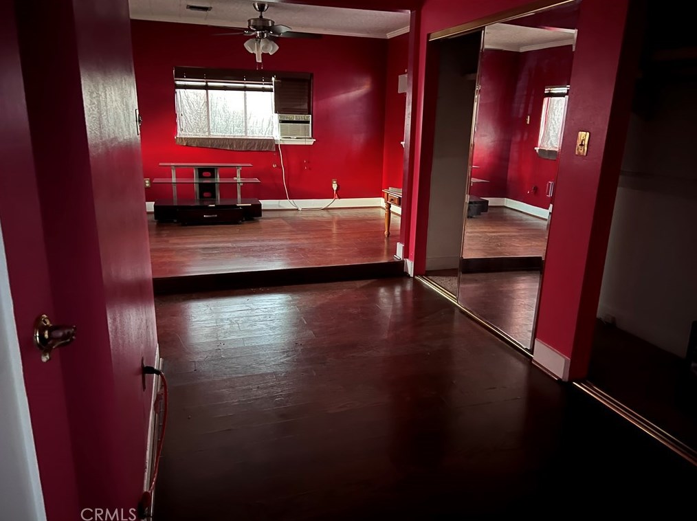 1321 73rd St, Los Angeles CA  90044-2437 exterior