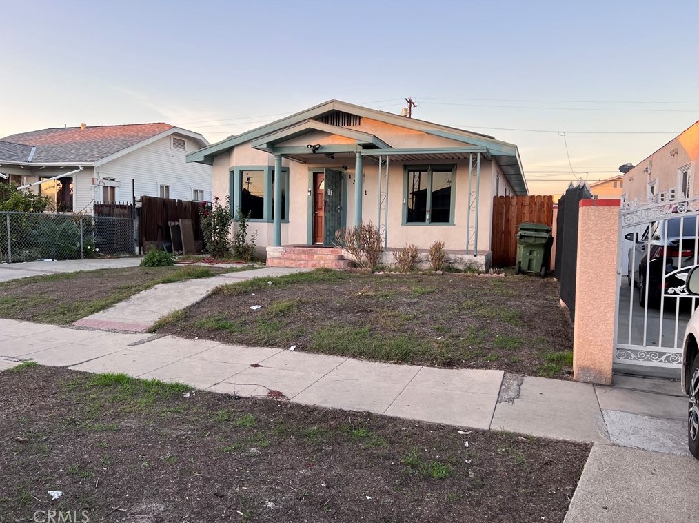 1321 73rd St, Los Angeles CA  90044-2437 exterior