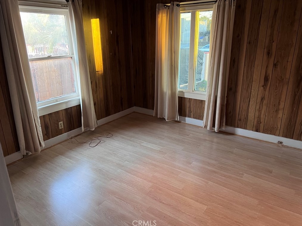 1321 73rd St, Los Angeles CA  90044-2437 exterior