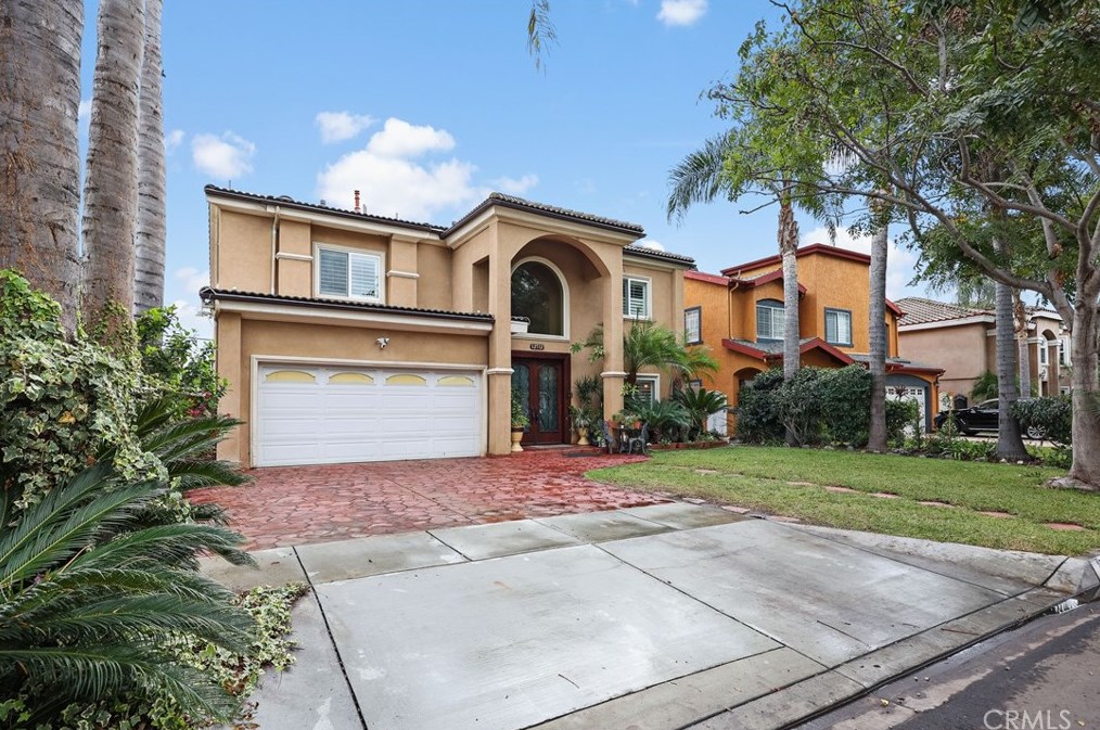 12712 Dolan Ave, Downey, CA 90242