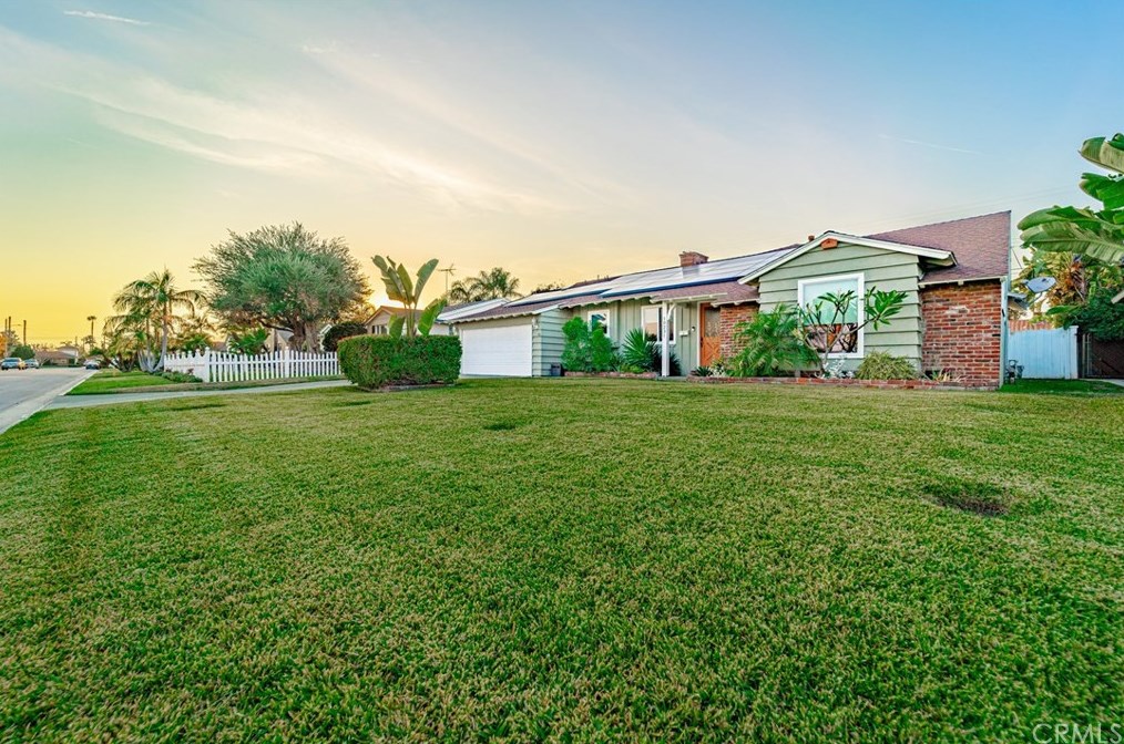 10231 Eglise Ave, Downey, CA 90241