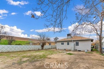 109 Kincaid St, Bakersfield, CA 93307