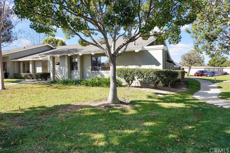 8777 Tulare Dr #407e, Huntington Beach, CA 92646