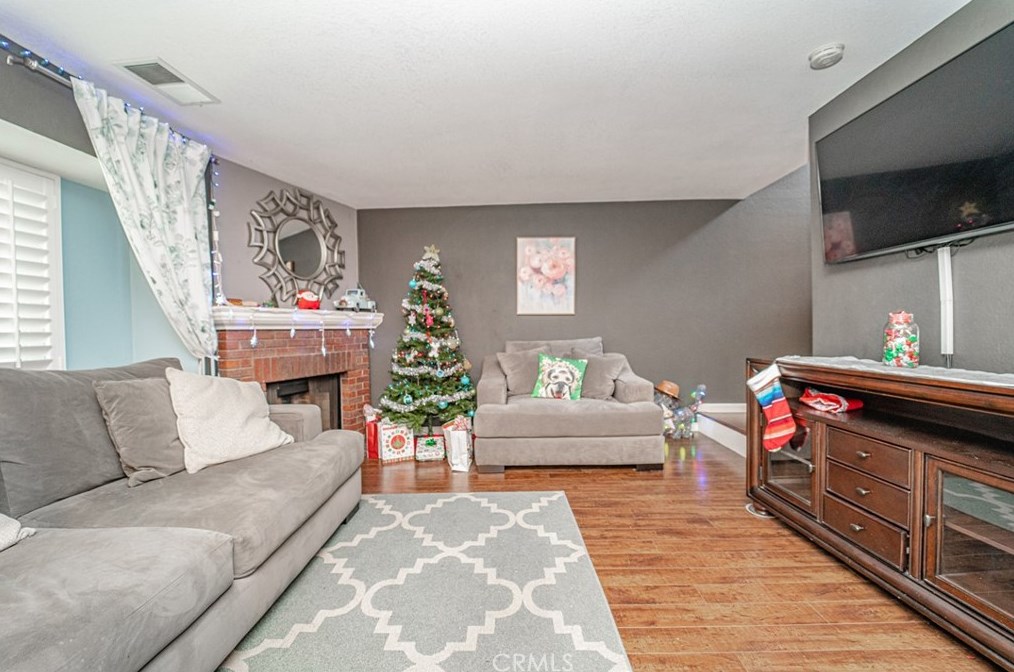 1224 S Barranca Ave #d, Glendora, CA 91740