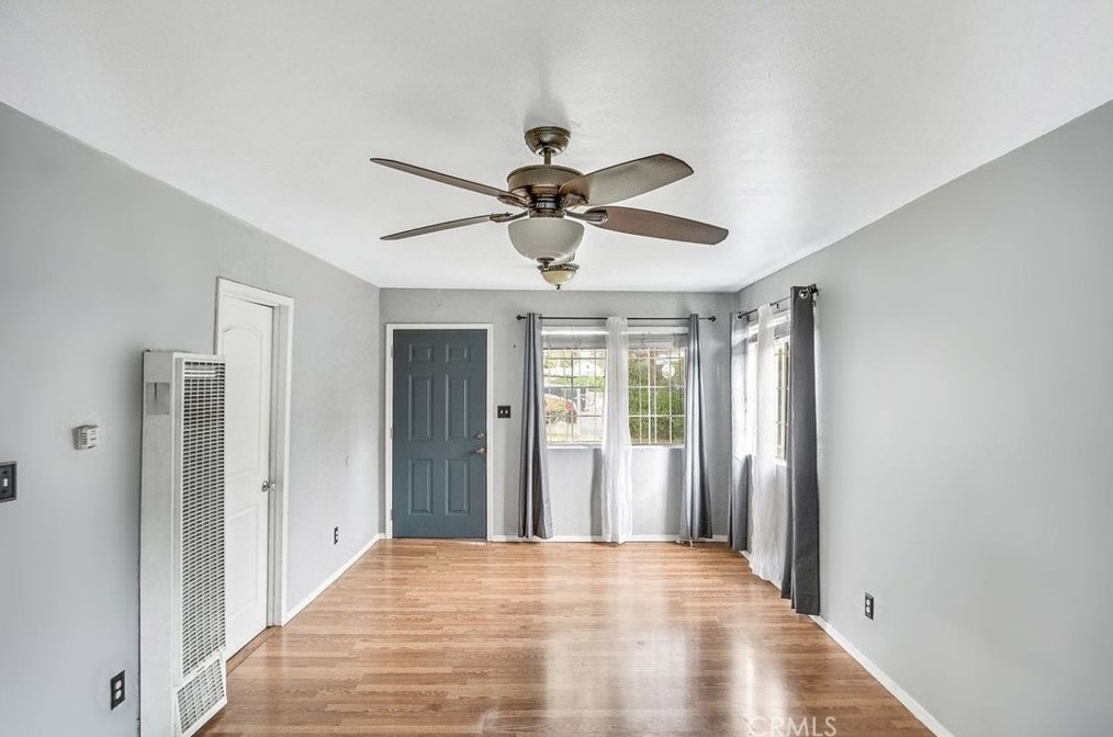4922 Mendota Ave, Los Angeles, CA 90042-2239