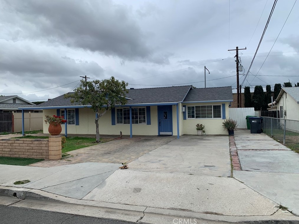 23661 David Ln, Moreno Valley, CA 92557-8211