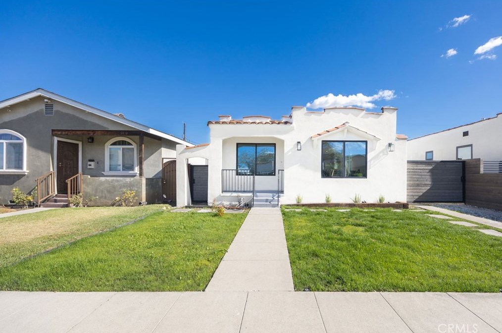 6414 3rd Ave, Los Angeles CA  90043-4542 exterior
