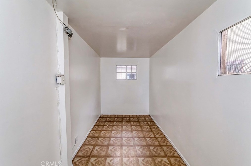 2120 Nord St, Compton CA  90222-2530 exterior