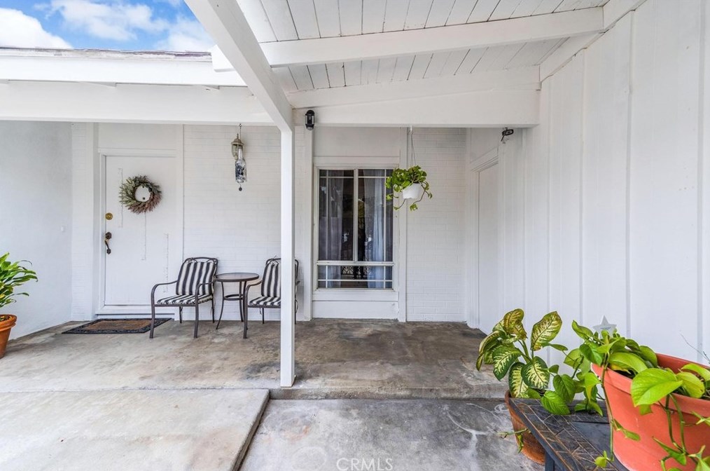 1958 W Woodworth Rd, Anaheim, CA 92804