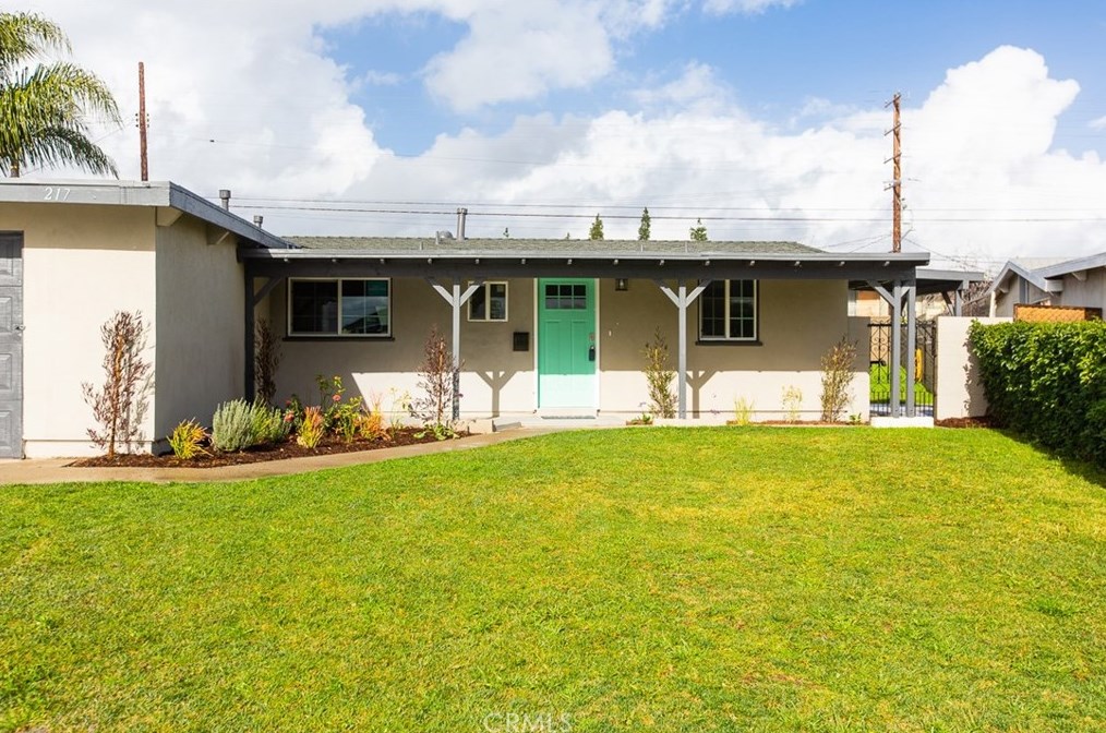 217 W Alcross St, Covina, CA 91722