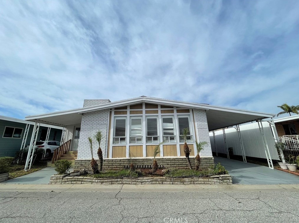 2601 E Victoria St #127, Compton, CA 90220