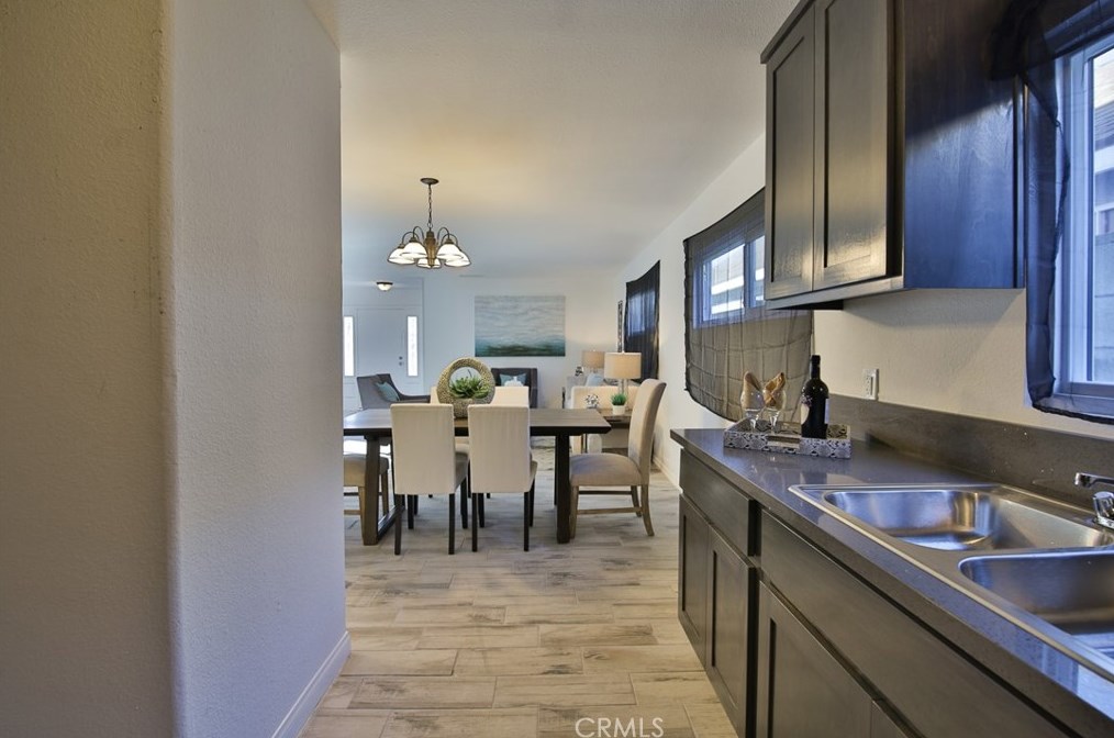8106 Lou Dillon Ave, Los Angeles CA  90001-3533 exterior