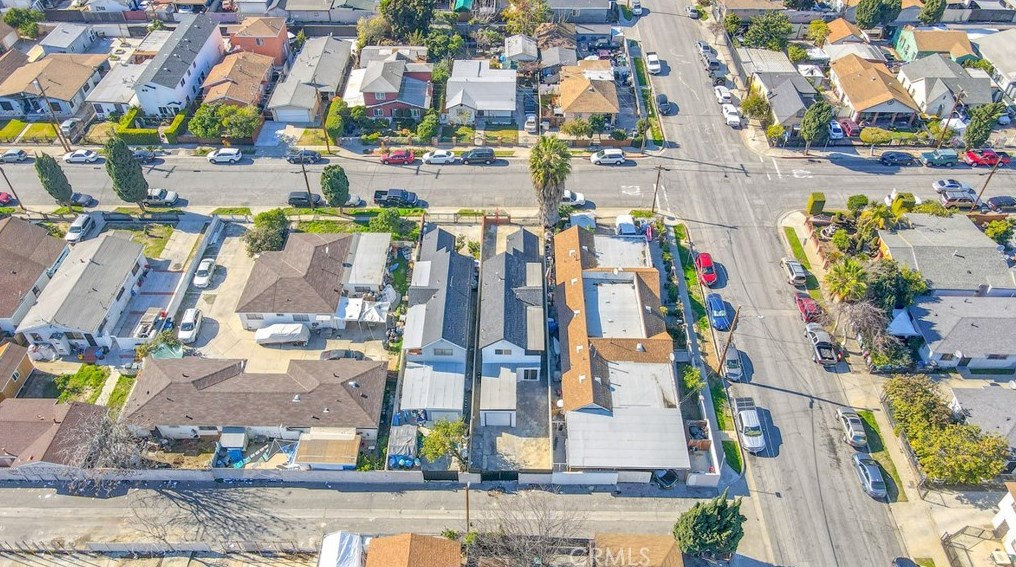 8106 Lou Dillon Ave, Los Angeles CA  90001-3533 exterior