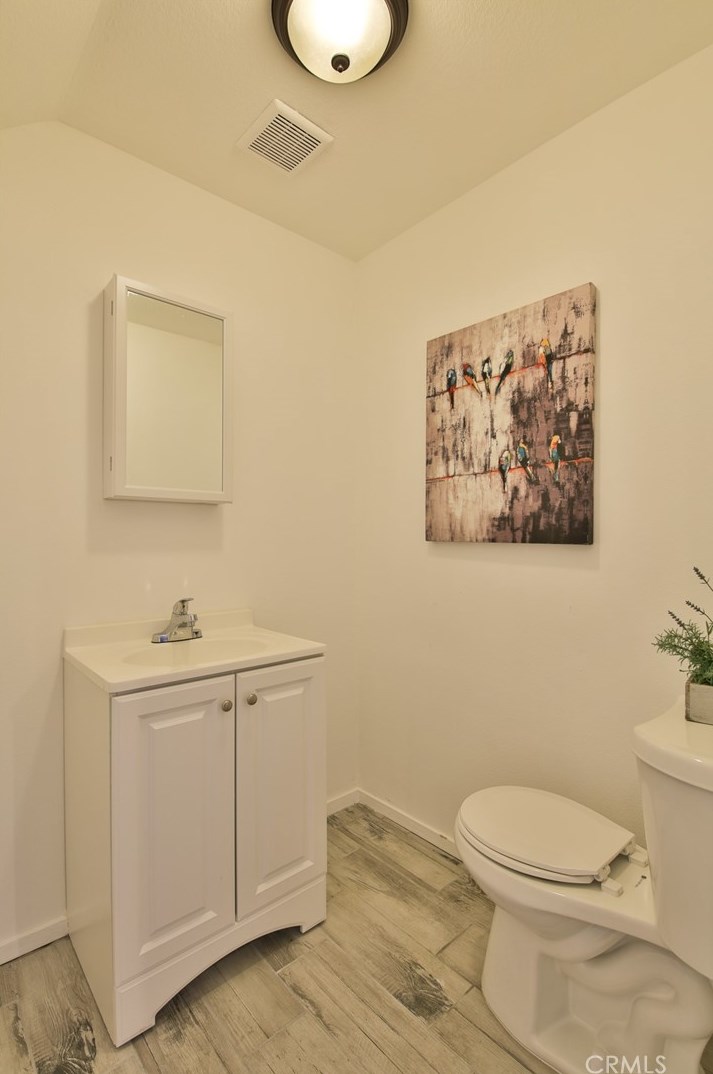 8106 Lou Dillon Ave, Los Angeles CA  90001-3533 exterior